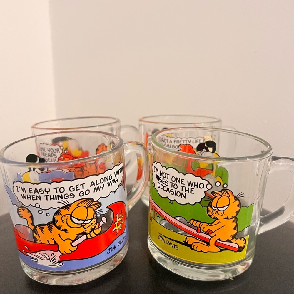 4- Vtg 1978 - Garfield/Odie McDonalds Clear Glass Coffee Mugs Cups Jim Davis Set